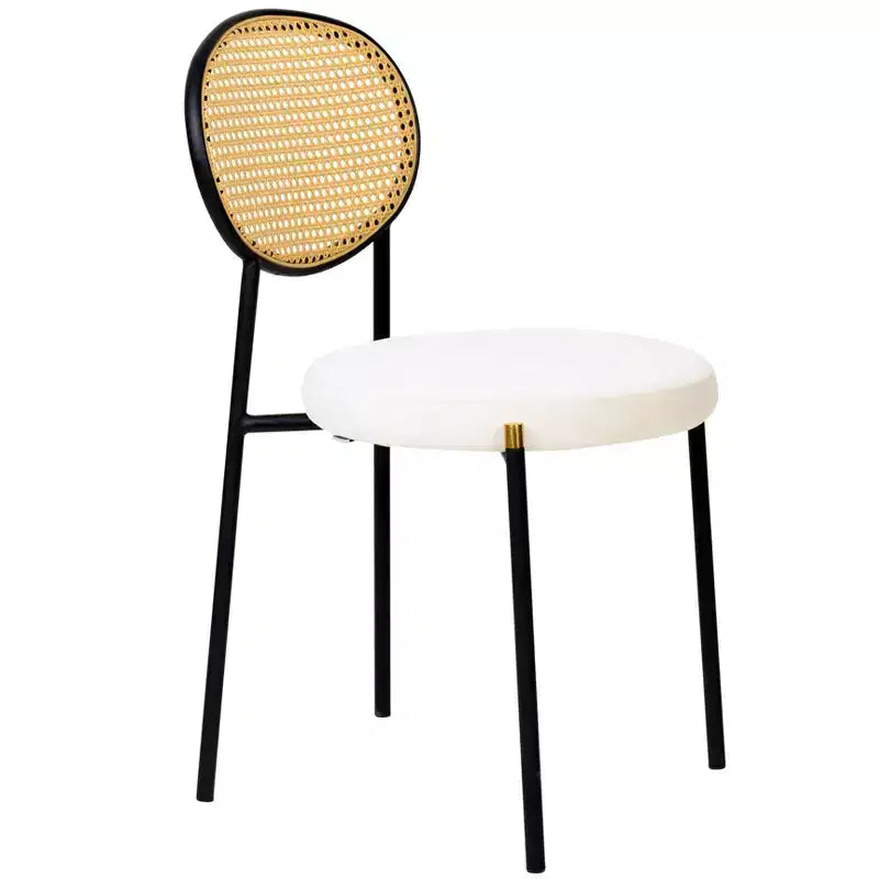 Ensemble de salle à manger LeisureMod 5 pièces - Table à manger ronde 36 po avec dessus en MDF noir et base dorée, 4 chaises de salle à manger en velours avec pieds en acier noir