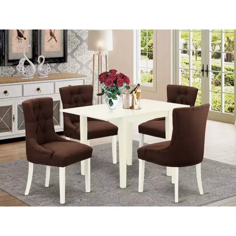 Ensemble de salle à manger vintage 5 pièces - Chaises et table de style Parson - Bois blanc lin - Tissu chocolat