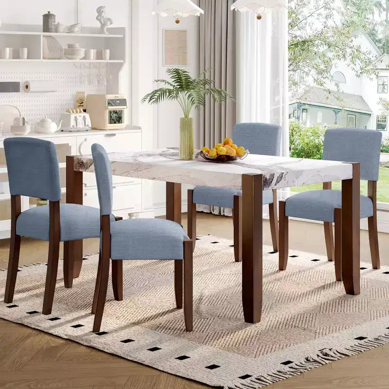 Ensemble table à manger 5 pièces avec table en faux marbre de 117 cm et 4 chaises rembourrées, pieds en bois d'hévéa, pour coin repas