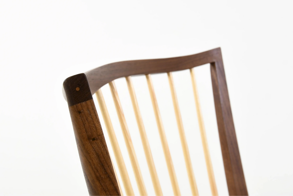 Fauteuil - Une nouvelle interprétation de notre modèle phare qui trouve l'équilibre parfait entre légèreté et substance.