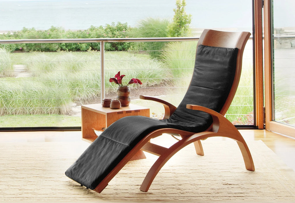 Chaise - Conçue en collaboration entre et notre puise son inspiration dans le mobilier contemporain créé par