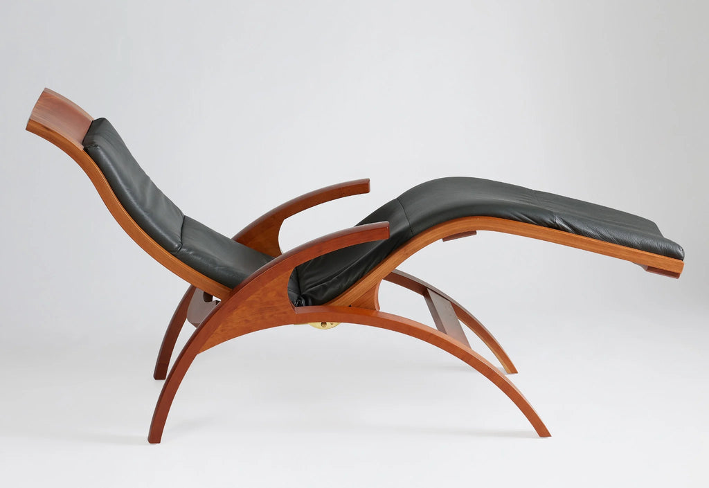 Chaise - Conçue en collaboration entre et notre puise son inspiration dans le mobilier contemporain créé par