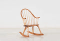 Fauteuil à bascule continu pour enfant - Hormis sa taille réduite, il est identique à son grand frère.