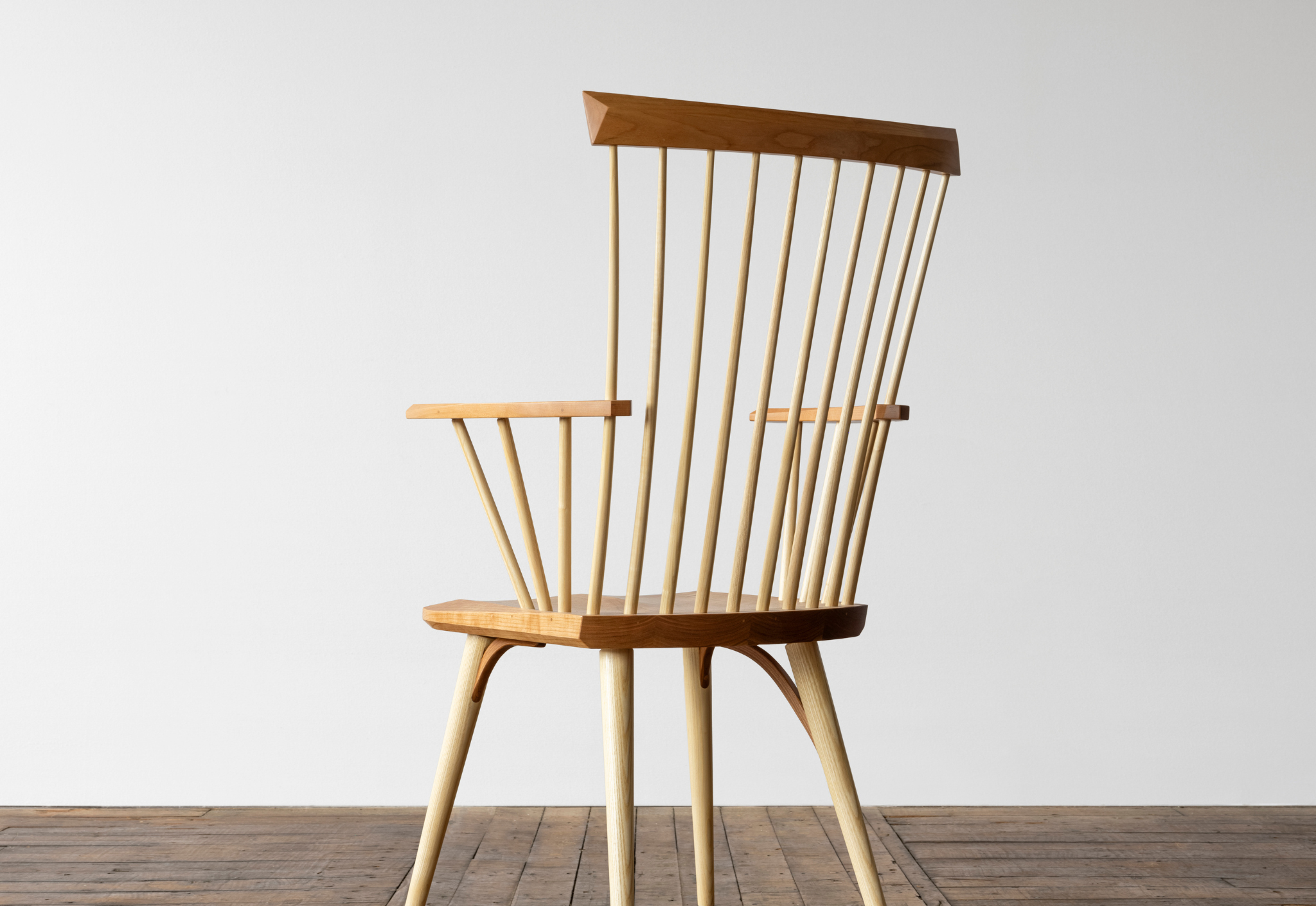 Fauteuil - nous adhérons à la philosophie selon laquelle il ne devrait y avoir aucune fonction sans beauté – et aucune beauté