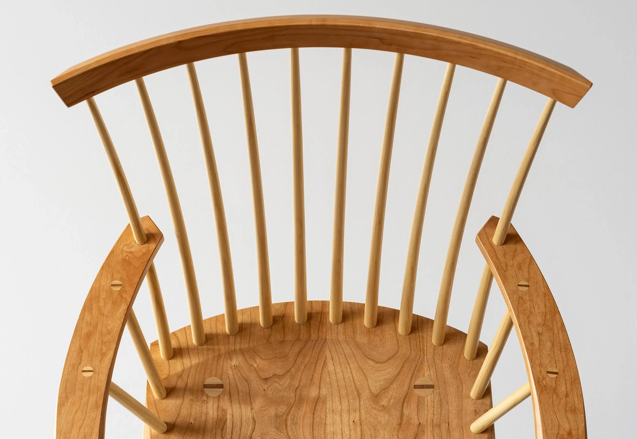 Fauteuil - nous adhérons à la philosophie selon laquelle il ne devrait y avoir aucune fonction sans beauté – et aucune beauté