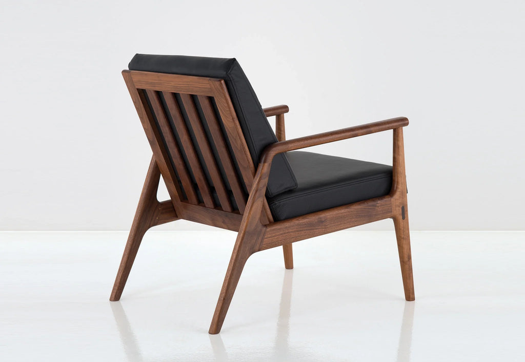 Chaise - Célèbre le design contemporain, la beauté naturelle du bois et les techniques d'assemblage traditionnelles qui sont un