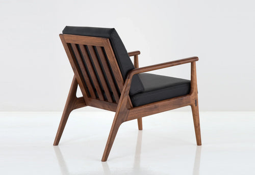 Chaise - Célèbre le design contemporain, la beauté naturelle du bois et les techniques d'assemblage traditionnelles qui sont un