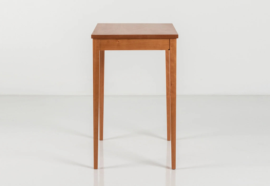Table Minimus – Rectangulaire - Table est le nom que nous avons donné à une collection de petites tables d'appoint, fonctionnelles.