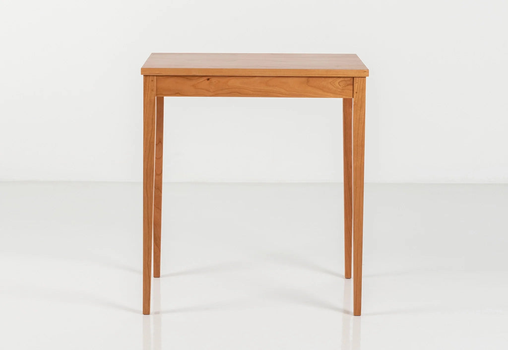 Table Minimus – Rectangulaire - Table est le nom que nous avons donné à une collection de petites tables d'appoint, fonctionnelles.