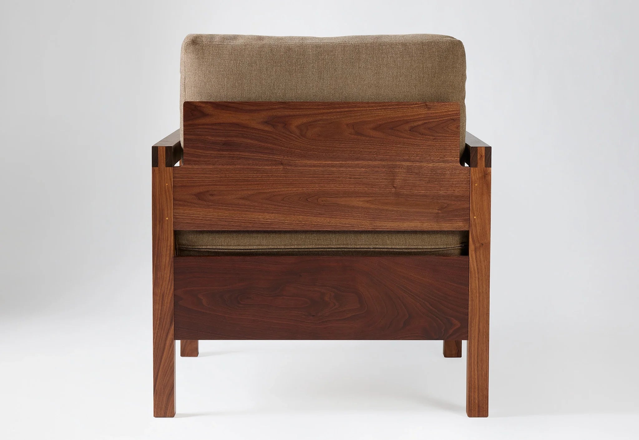 Fauteuil de salon - Un agrandissement de la collection éponyme, living est conçu pour tirer le meilleur parti des lignes minimalistes tout en