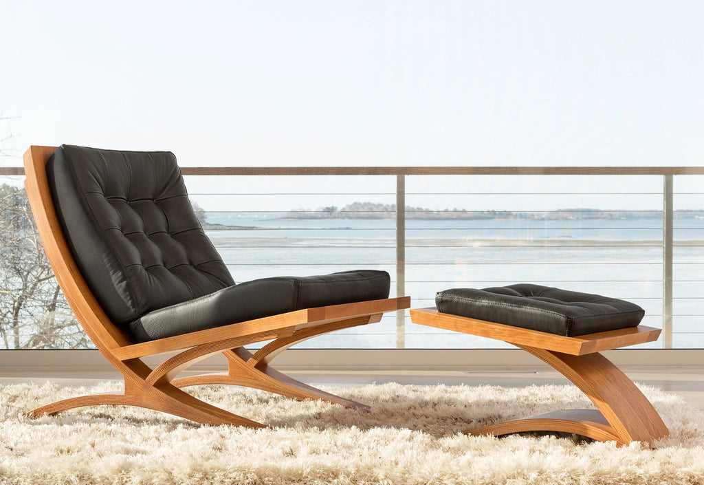 Chaise - Elle représente l'évolution de notre philosophie de design, fusionnant les sentiments du modernisme avec la substance, la grâce
