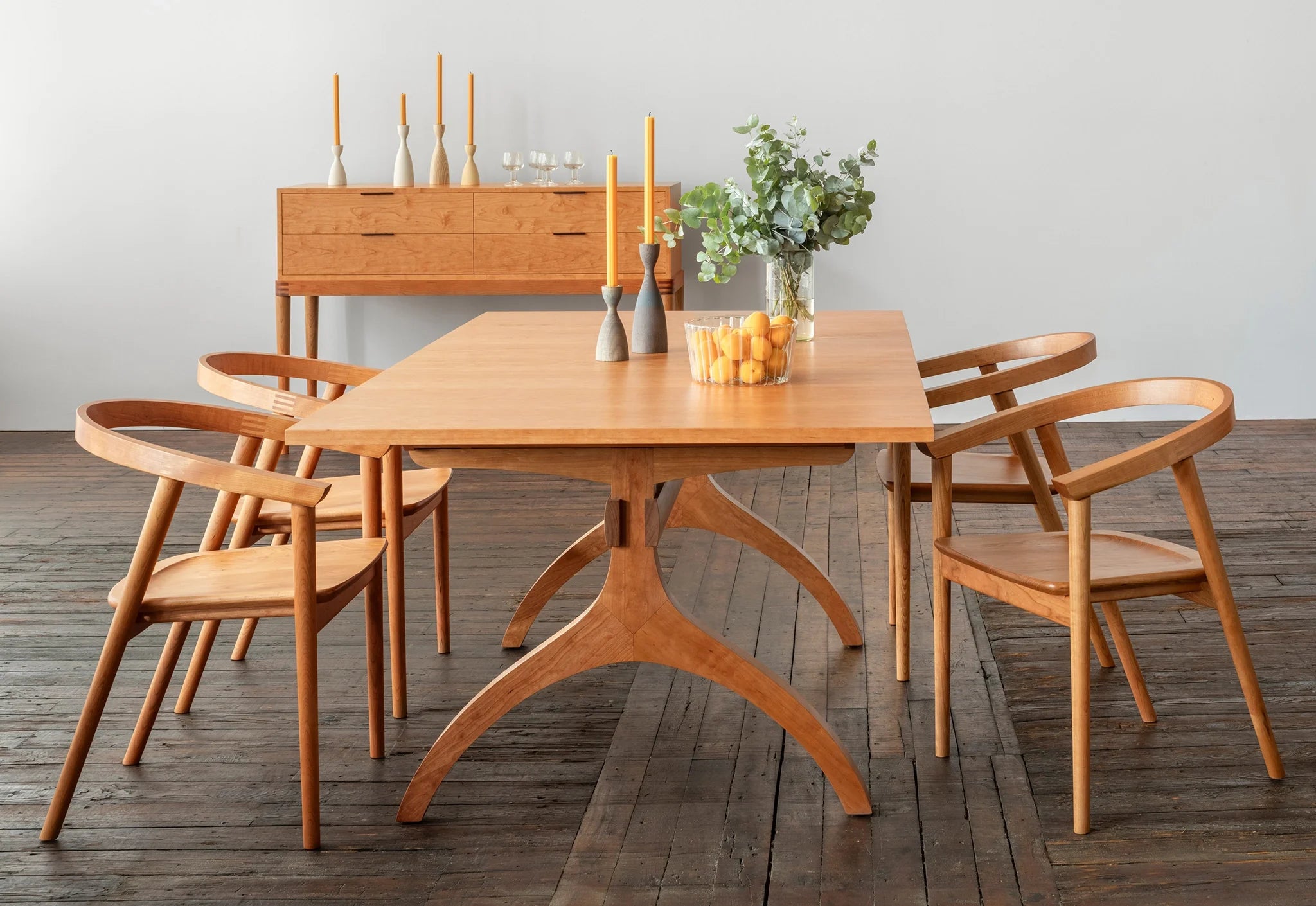 Table à rallonge Wishbone – La première table à rallonge de avec allonges intégrées pour optimiser votre espace et votre capacité d'accueil