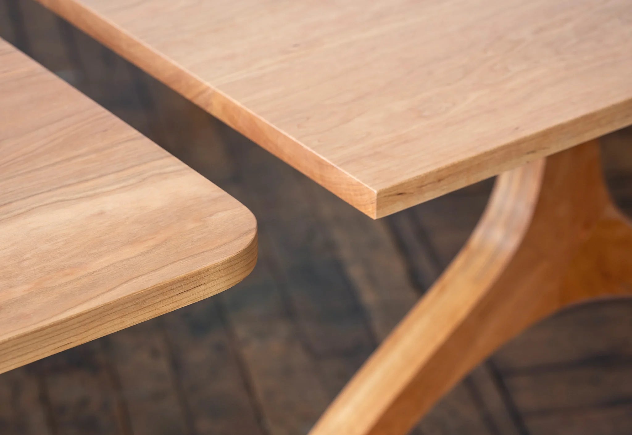Table à rallonge Wishbone – La première table à rallonge de avec allonges intégrées pour optimiser votre espace et votre capacité d'accueil